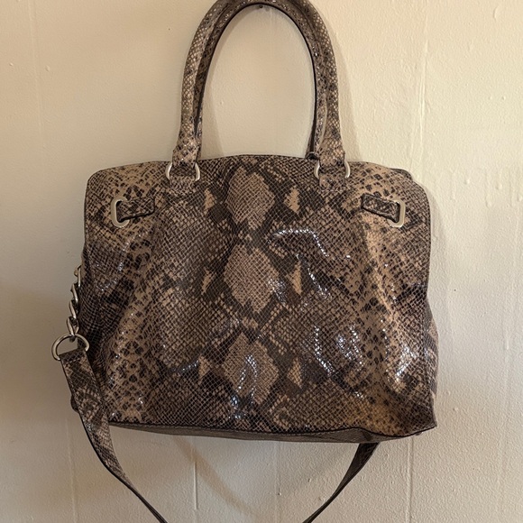 Michael Kors Tan Snake Print Tote - Picture 7 of 15